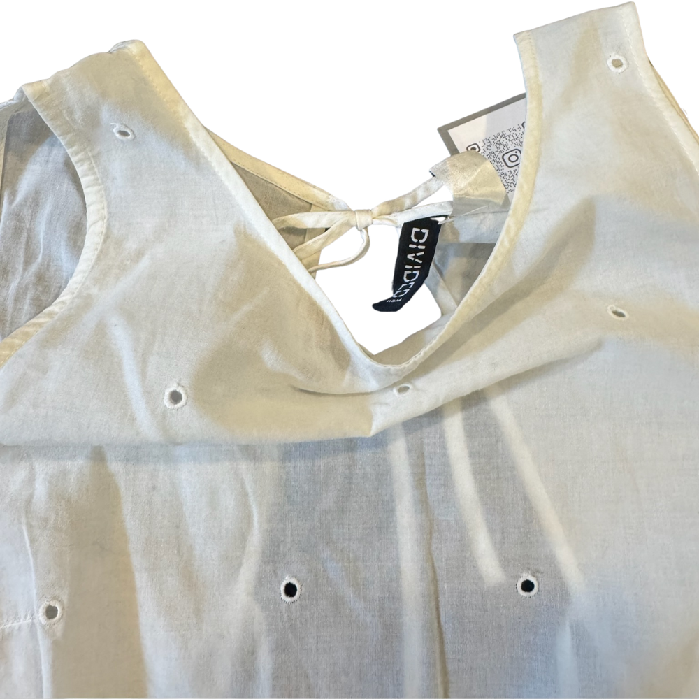 Blusa bordada de tirantes