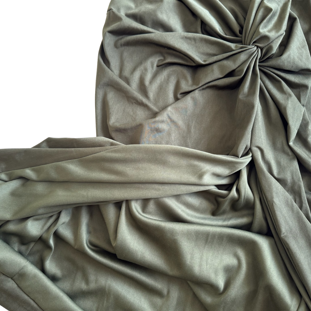 Vestido Maxi Verde Olivo con Cut-Out