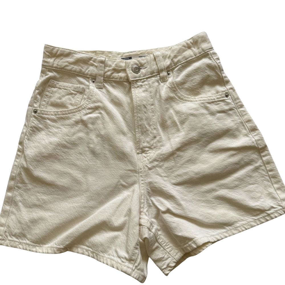 Shorts Blancos BSK
