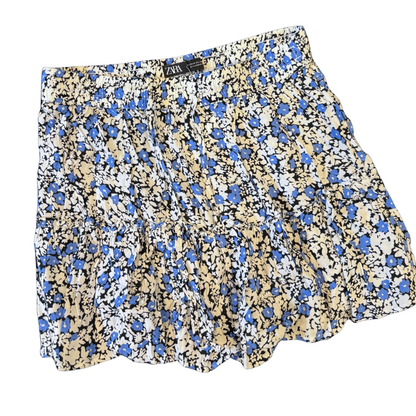 Shorts flores azules