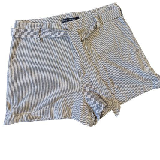 Shorts de lino rayado
