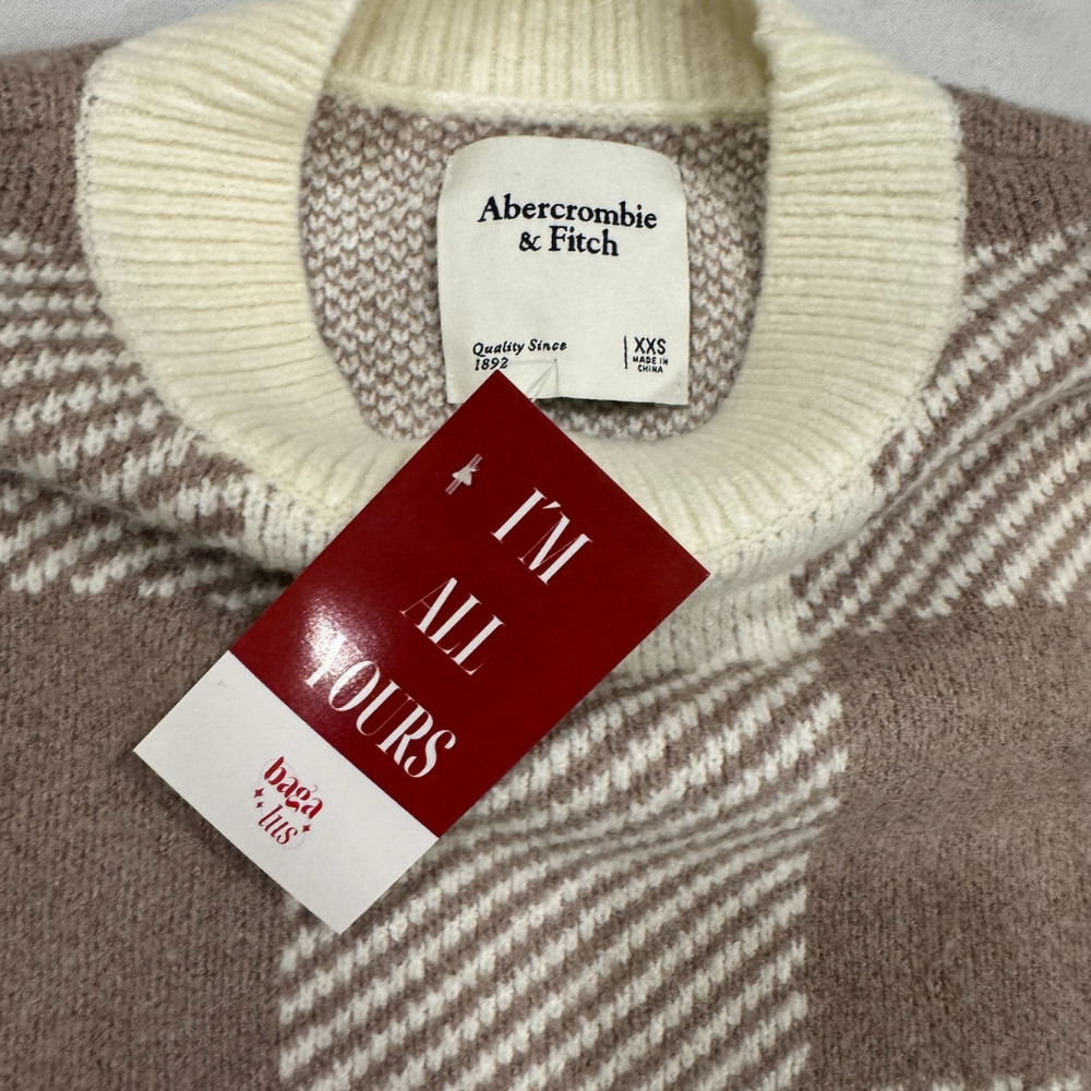 Suéter cuadros beige