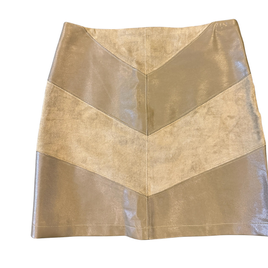 Falda verde militar