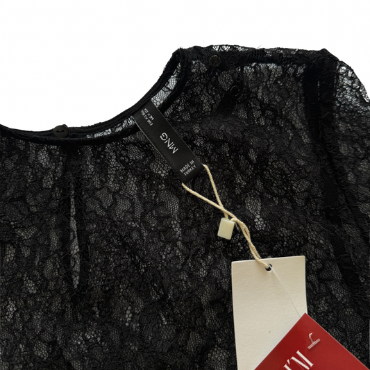 Blusa encaje negro
