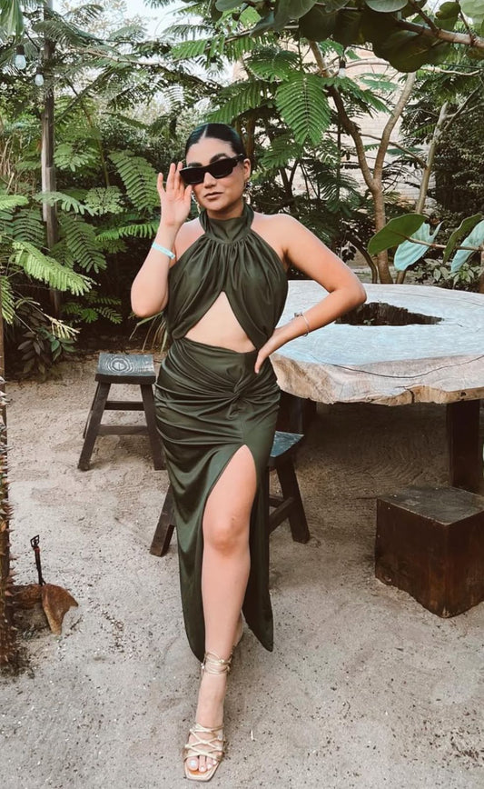 Vestido Maxi Verde Olivo con Cut-Out